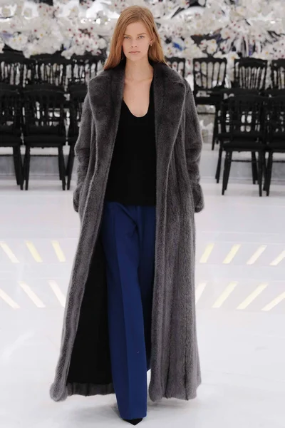 Look 23